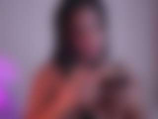 Live cam show with EmilyBell - Wet on CamClone