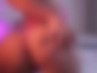EmilyBell's Live Sex Cam Show