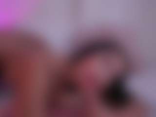 EmilyBell's Live Sex Cam Show