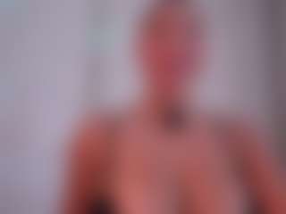 EmilyBell's Live Sex Cam Show