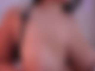 EmilyBell's Live Sex Cam Show