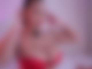 Live cam show with EmilyBell - Bedroom on xxxlivecams.org