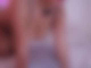 EmilyBell's Live Sex Cam Show