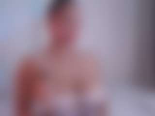 EmilyBell's Live Sex Cam Show