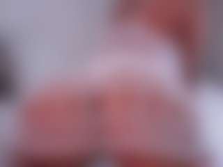 EmilyBell's Live Sex Cam Show