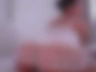 EmilyBell's Live Sex Cam Show