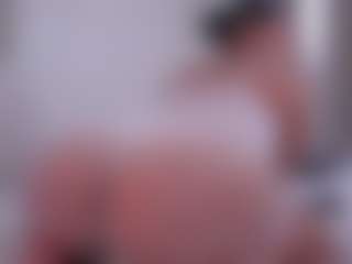 EmilyBell's Live Sex Cam Show