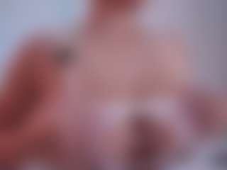 EmilyBell's Live Sex Cam Show