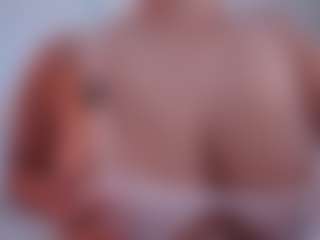 EmilyBell's Live Sex Cam Show