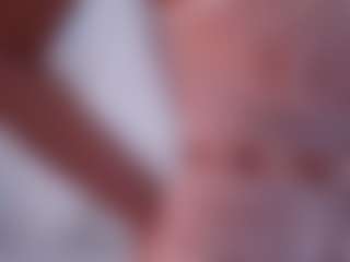 EmilyBell's Live Sex Cam Show
