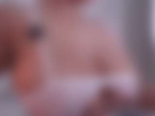 EmilyBell's Live Sex Cam Show