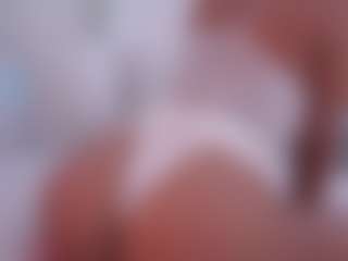 Live cam show with EmilyBell - Squirt Curvy on Fling VIP Chat