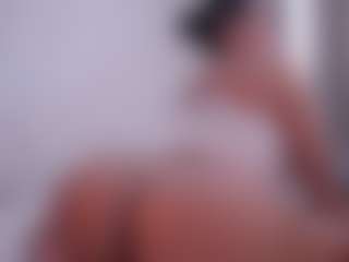 EmilyBell's Live Sex Cam Show