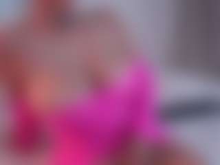 Live cam show with EmilyBell - Control on Camming Site