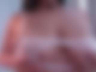Live cam show with EmilyBell - Fuck Machine on xxxlivecams.org