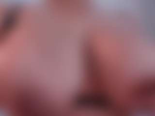 EmilyBell's Live Sex Cam Show