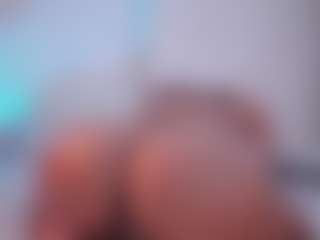 EmilyBell's Live Sex Cam Show