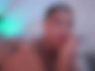 EmilyBell's Live Sex Cam Show