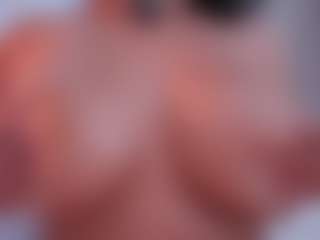EmilyBell's Live Sex Cam Show