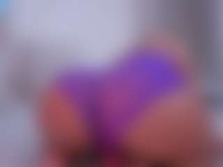 EmilyBell's Live Sex Cam Show