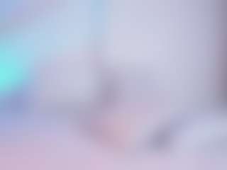 Live cam show with EmilyBell - Latina on Mixed Magazine Live