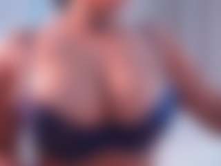 EmilyBell's Live Sex Cam Show