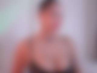 EmilyBell's Live Sex Cam Show