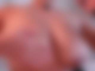 Live cam show with EmilyBell - Striptease Latina on TottyGirls