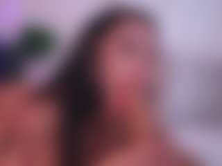 EmilyBell's Live Sex Cam Show