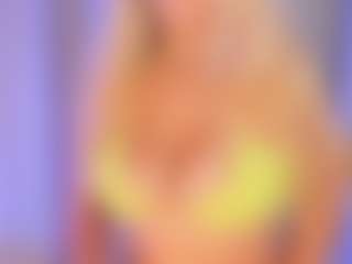 Live cam show with Lilii Moon - Big Tits on hrnylive.com