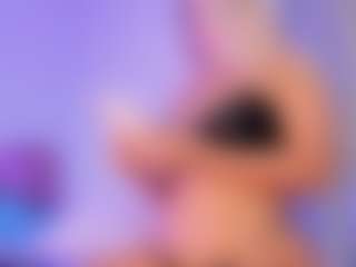 Live cam show with Lilii Moon - Doggy Style on Free Soda
