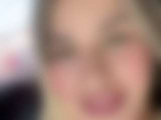 Lilii Moon's Live Sex Cam Show