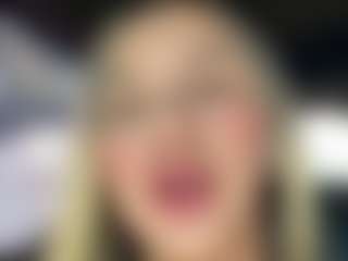 Lilii Moon's Live Sex Cam Show
