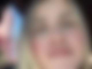 Lilii Moon's Live Sex Cam Show