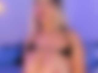 Live cam show with Lilii Moon - Strip Latina on Uber Horny | colombia