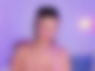 Live cam show with Lilii Moon - Squirt on livesexfox.com