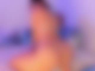 Live cam show with Lilii Moon - Natural on livesuperchat.net