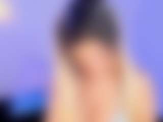 Live cam show with Lilii Moon - HD Latina on Camsoda | colombia