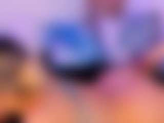 Live cam show with Lilii Moon - Lingerie on Uber Horny