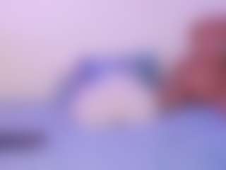 Live cam show with Lilii Moon - Fingering on CamClone