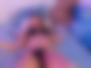 Live cam show with Lilii Moon - Latina Toys on CamwithHer | colombia