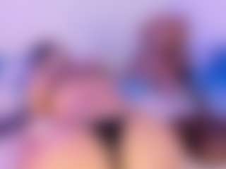 Live cam show with Lilii Moon - Handjob on Camsoda