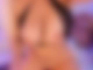 Live cam show with Lilii Moon - Arab BBW on Camsoda