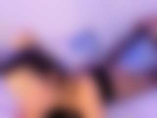 Live cam show with Lilii Moon - Squirt Curvy on Soda Cam