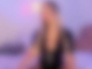 Live cam show with Lilii Moon - Big Ass on AdultVida.com