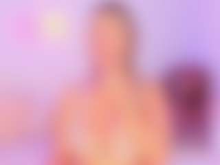 Spettacolo in cam dal vivo con Lilii Moon - Curly su Camsoda