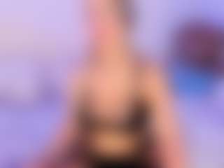 Lilii Moon's Live Sex Cam Show