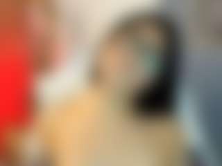 Live cam show with violeth-96 - Fingers on Mixed Magazine Live
