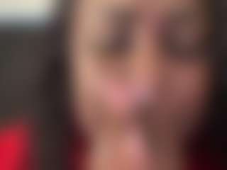 starrbabez MILF webcam performer live streaming