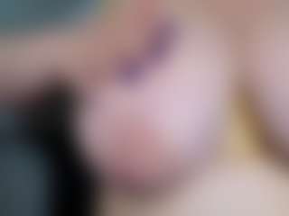Iwazsoaking MILF webcam performer live streaming